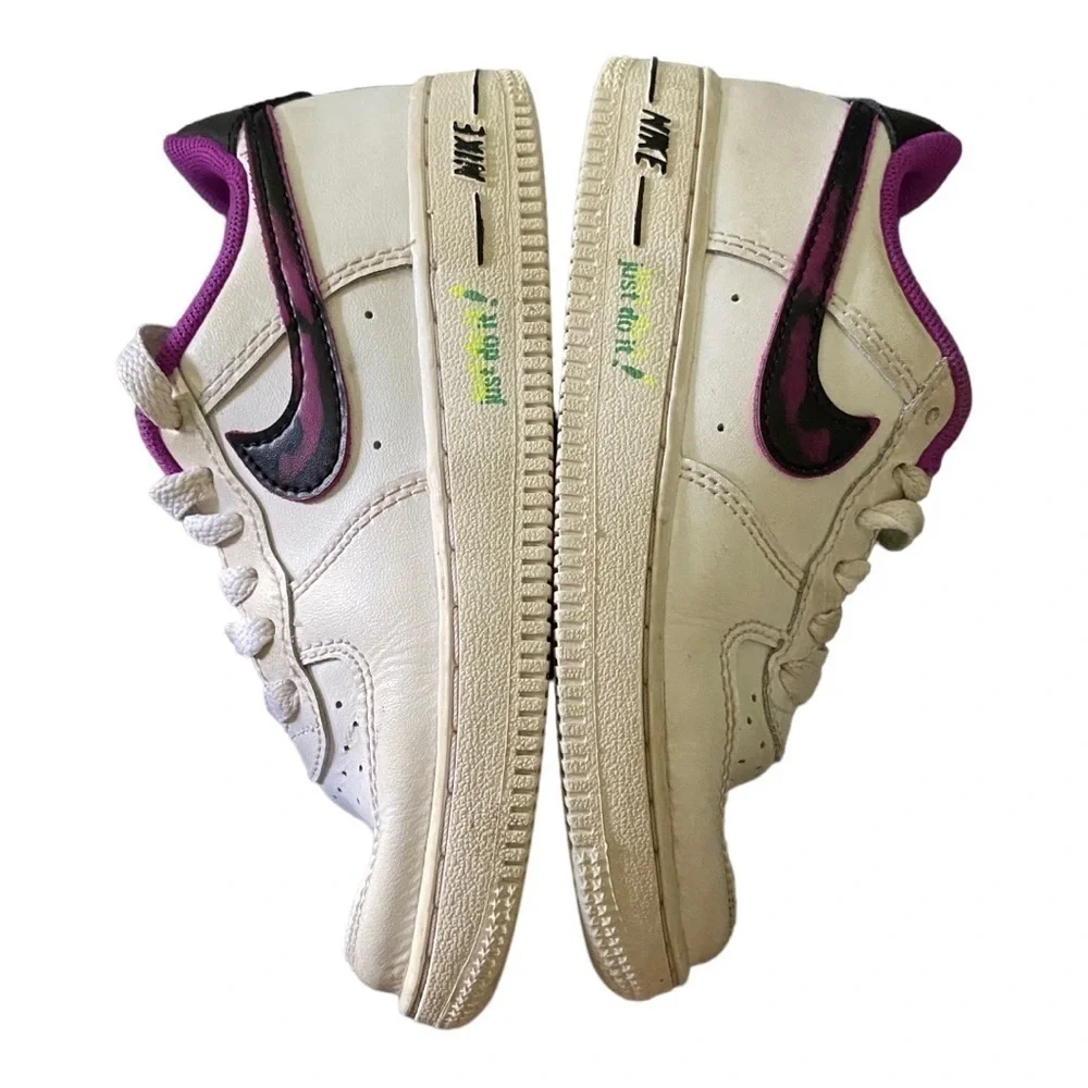 NIKE & STEVE MADDEN-TWO PAIRS OF GIRLS SHOES-SIZE 11